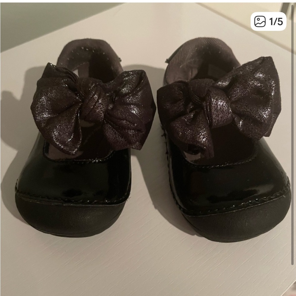 Stride Rite Black Patent Baby Bow Shoes